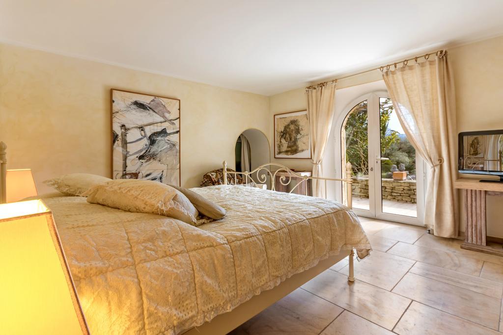 Lou Granos Bed & Breakfast Gordes Exterior photo