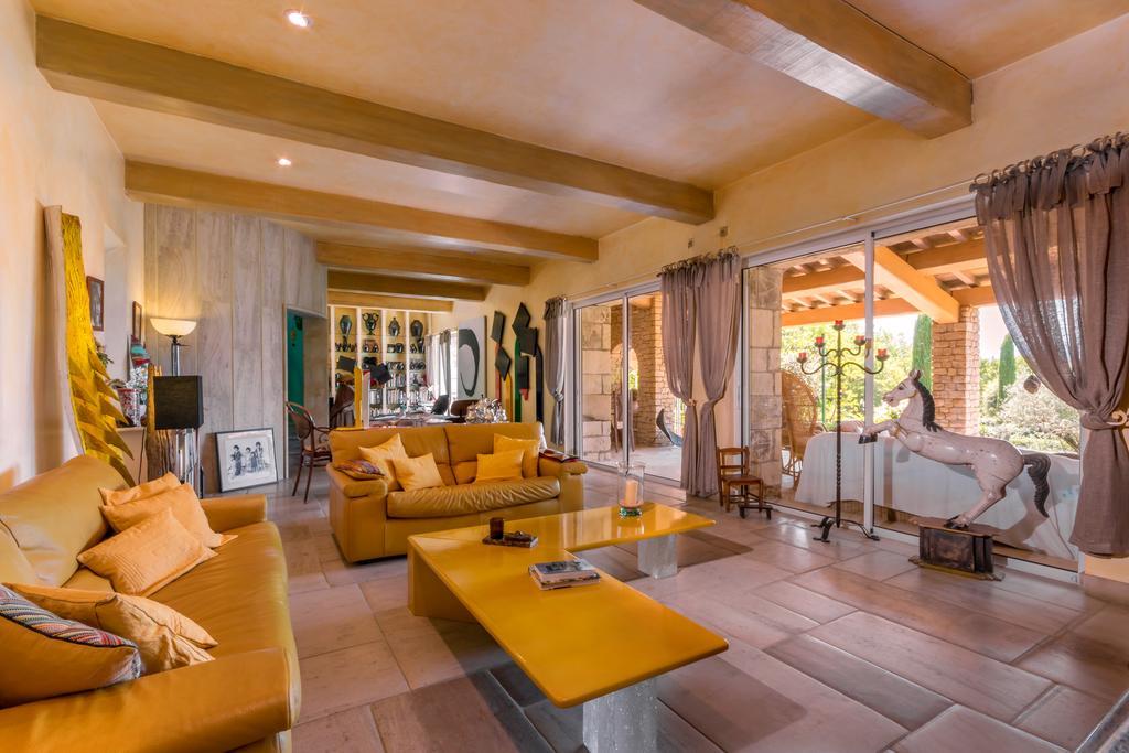 Lou Granos Bed & Breakfast Gordes Exterior photo
